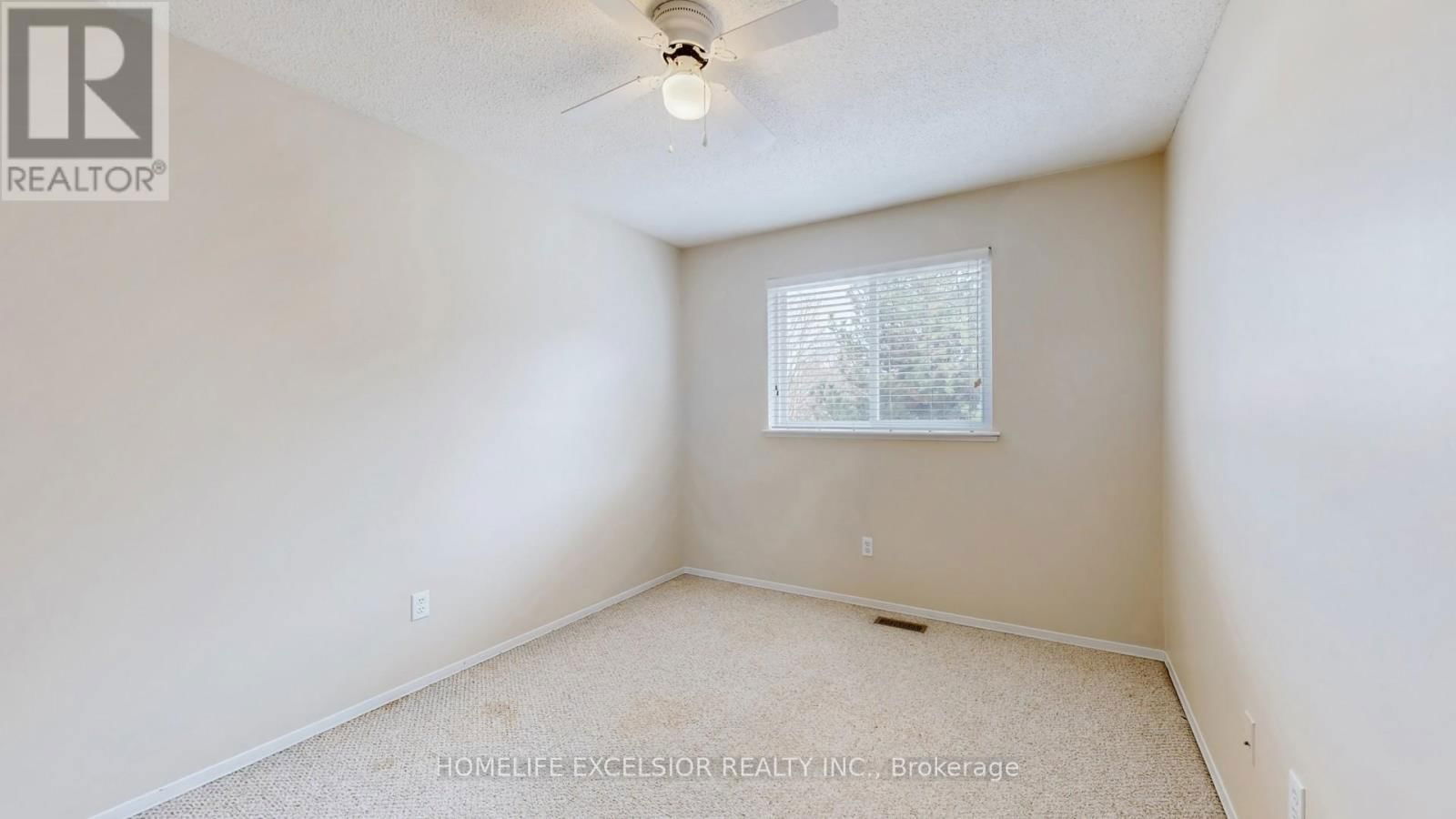 1 - 579 GIBNEY CRESCENT Image 23