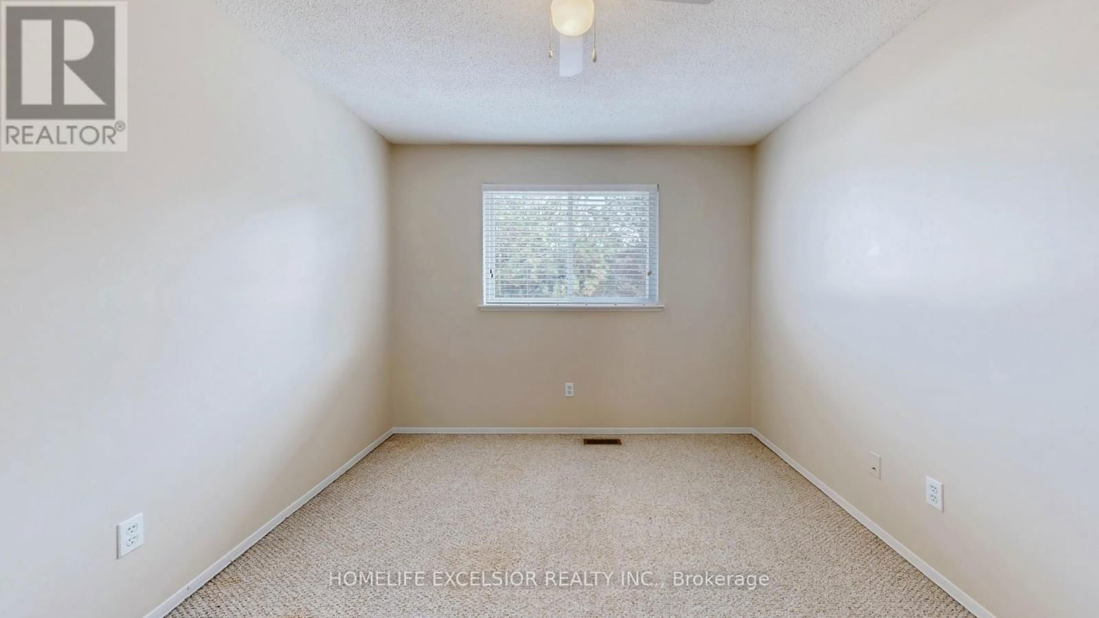 1 - 579 GIBNEY CRESCENT Image 25