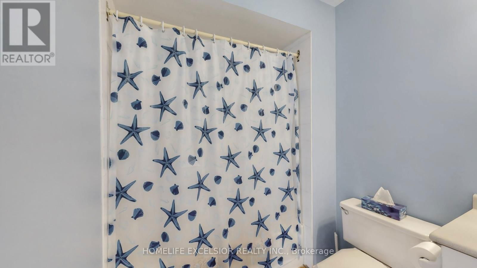 1 - 579 GIBNEY CRESCENT Image 27
