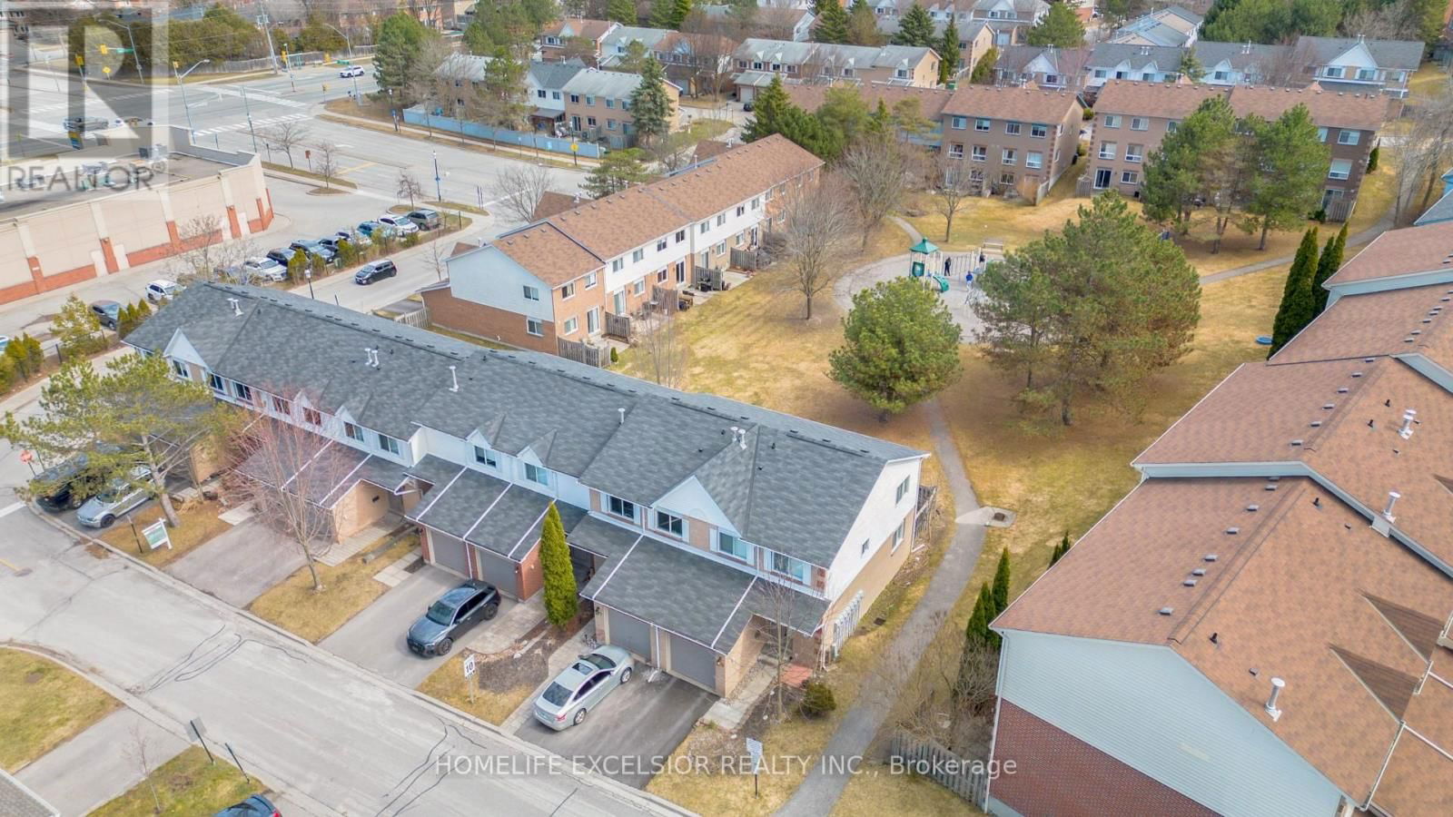 1 - 579 GIBNEY CRESCENT Image 39