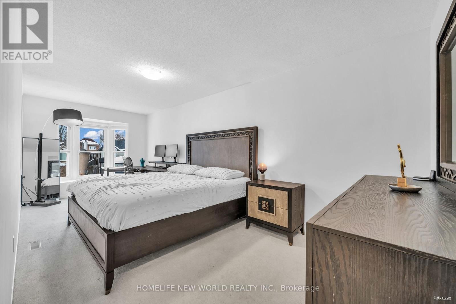 116 SANDFIELD DRIVE Image 27
