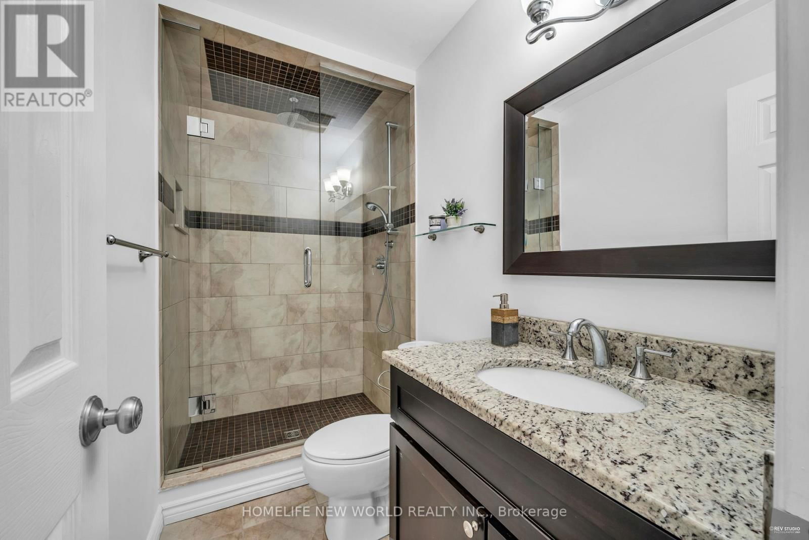 116 SANDFIELD DRIVE Image 29