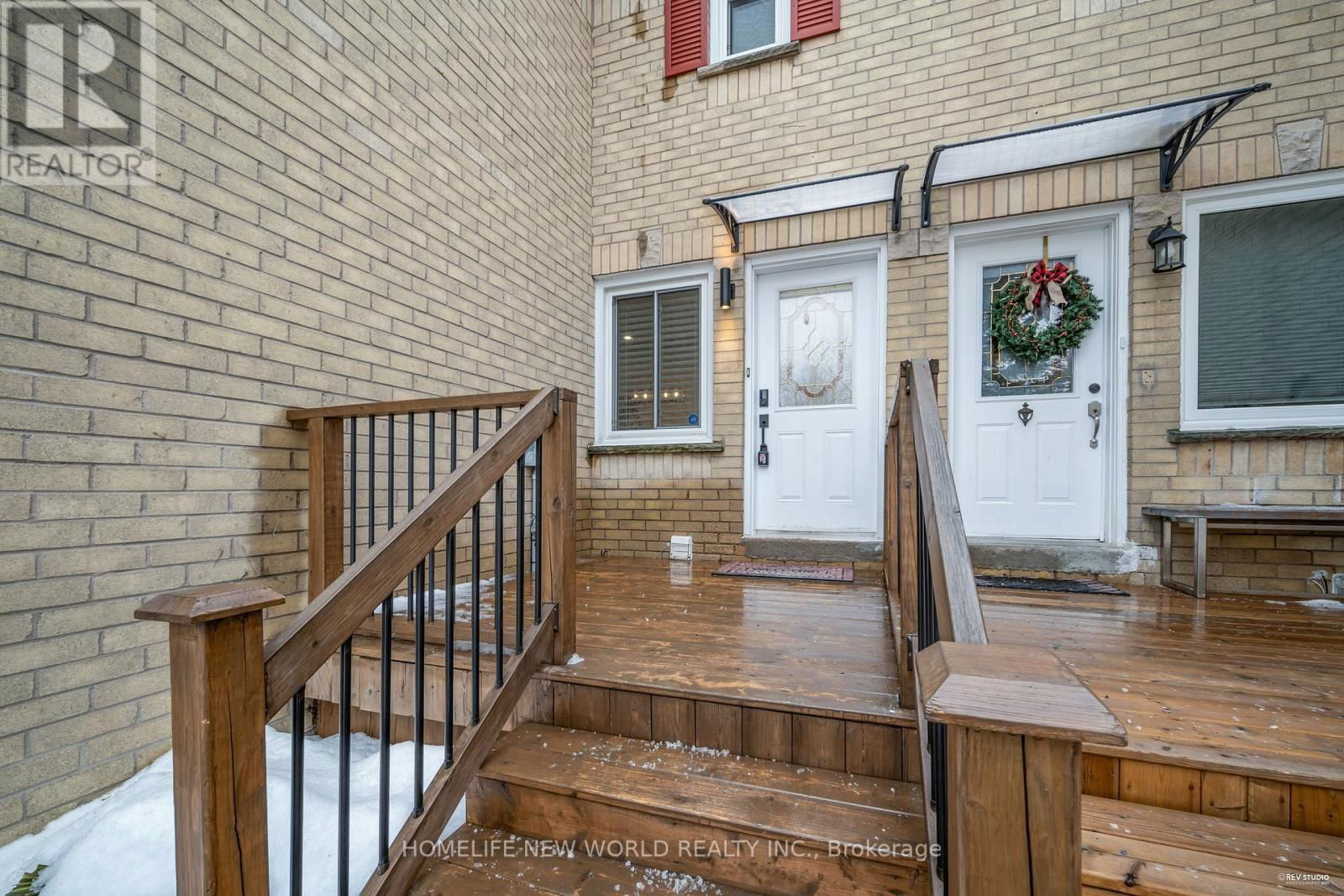 116 SANDFIELD DRIVE Image 3