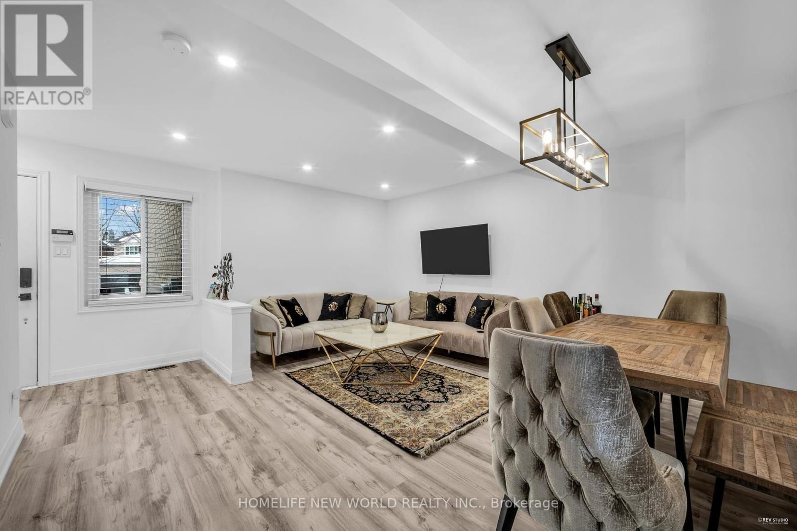 116 SANDFIELD DRIVE Image 5