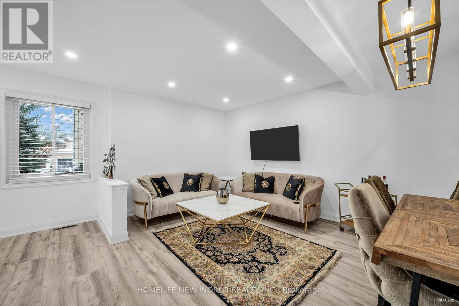 116 SANDFIELD DRIVE Image 7