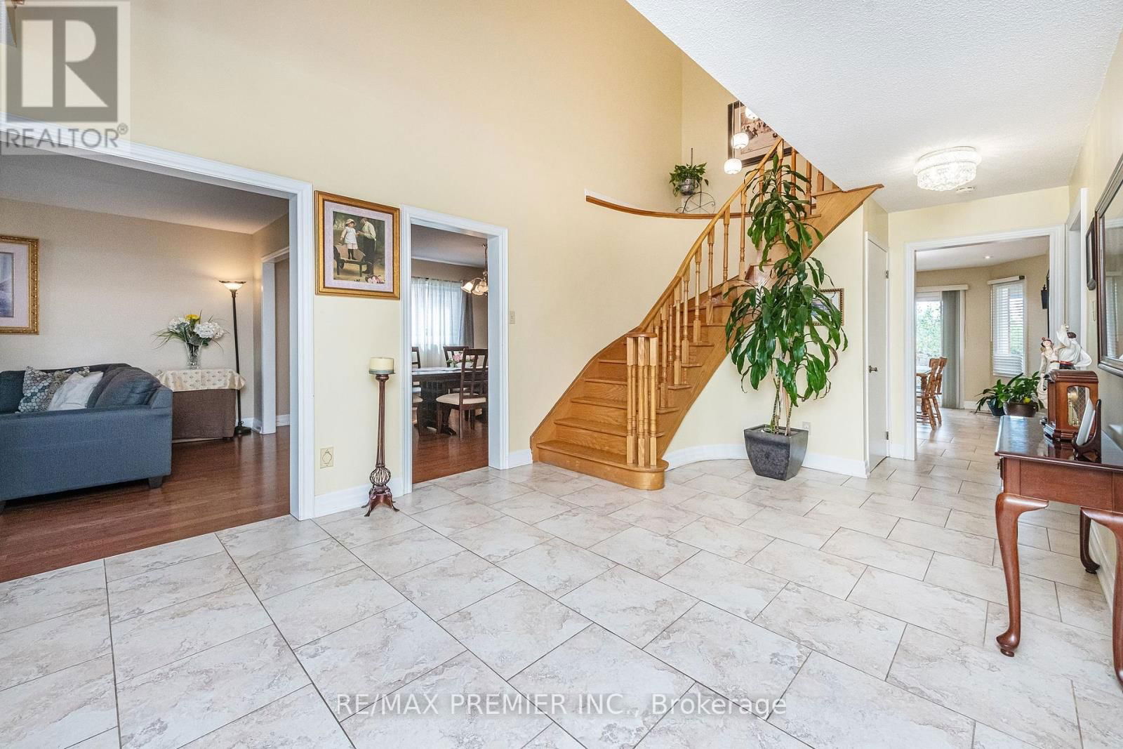 35 CRISTINA CRESCENT Image 2