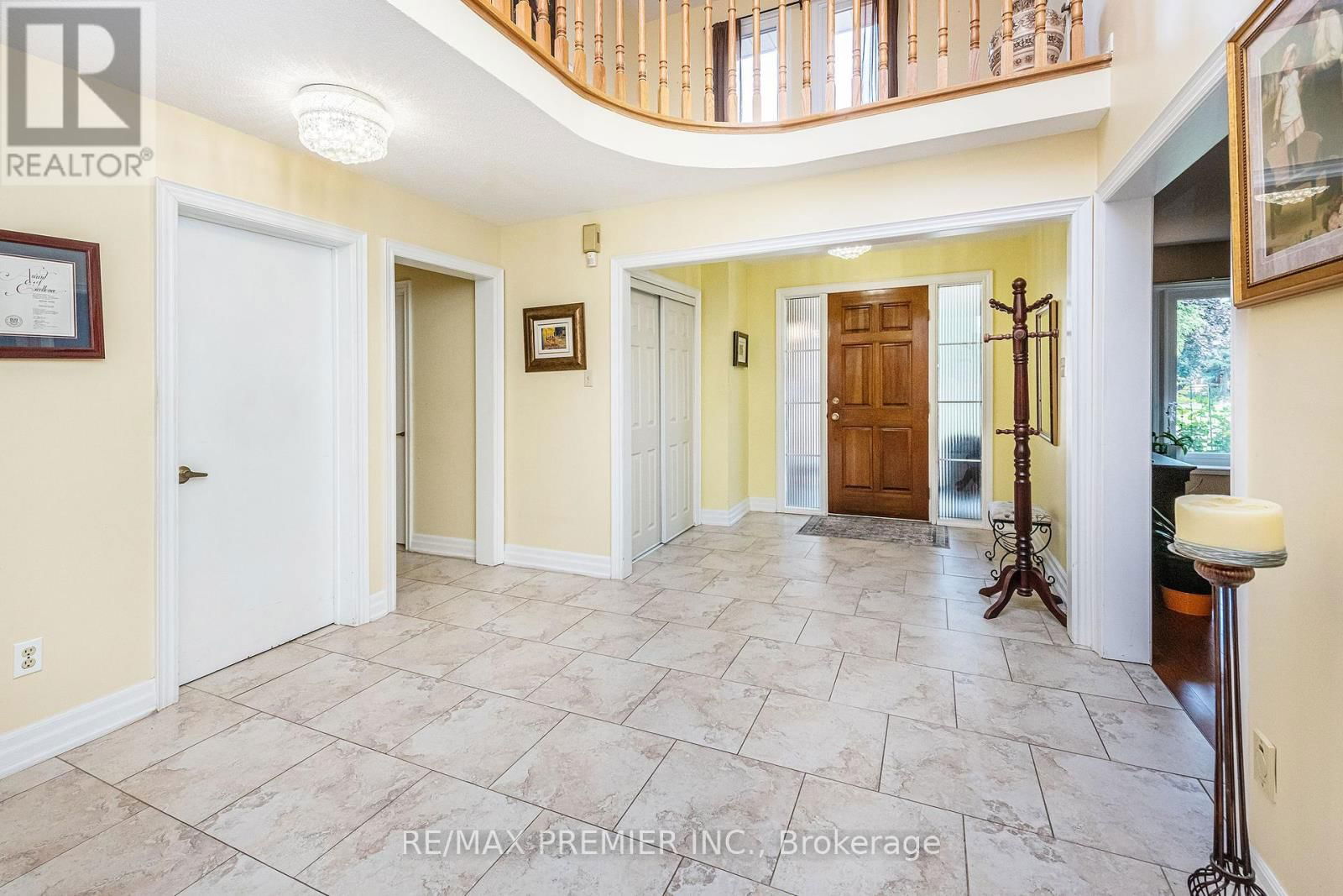 35 CRISTINA CRESCENT Image 3