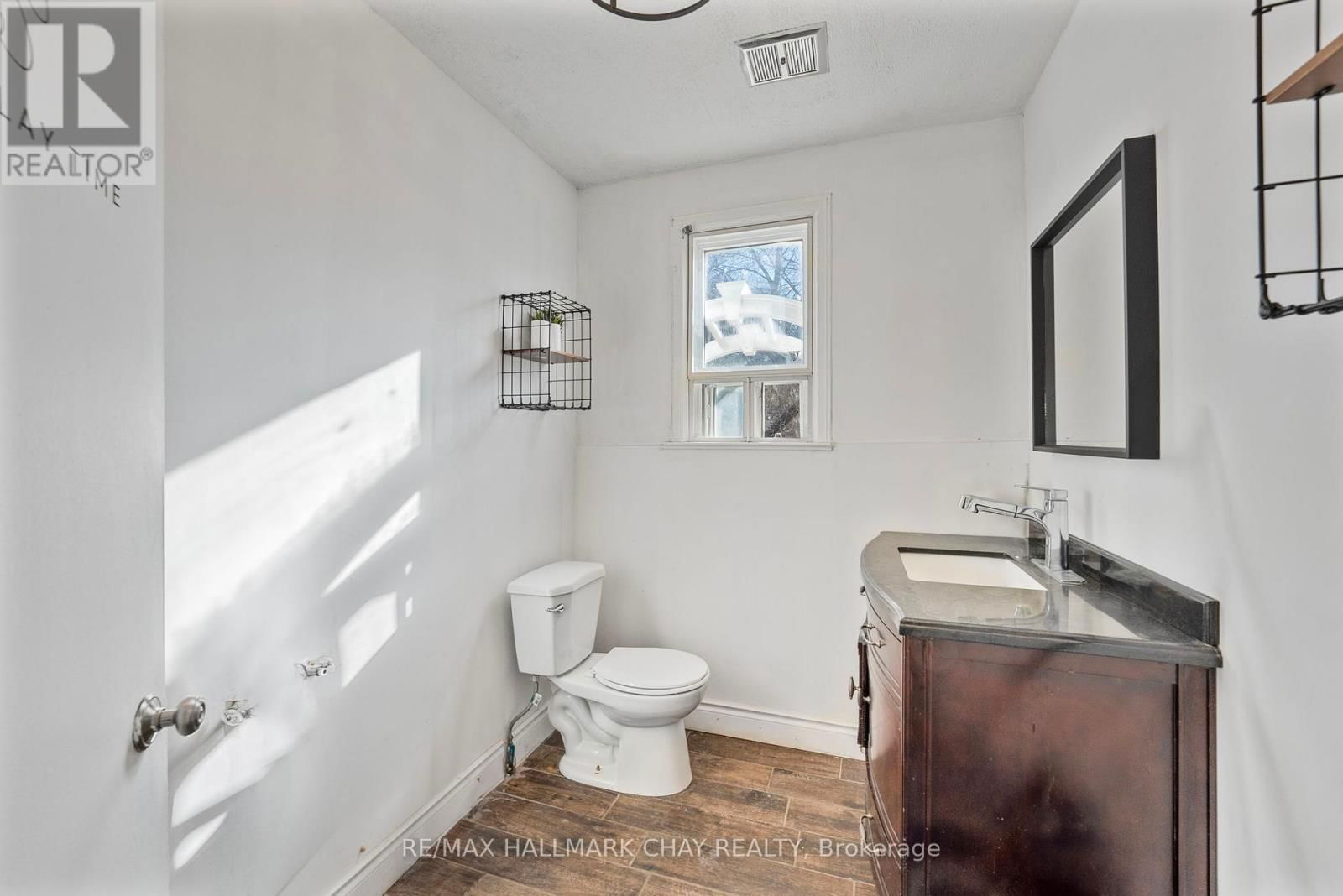 12273 YONGE STREET Image 11