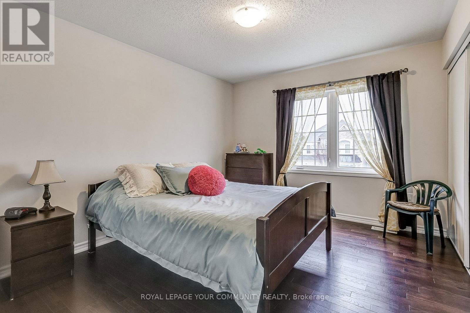 290 THOMAS PHILLIPS DRIVE Image 12
