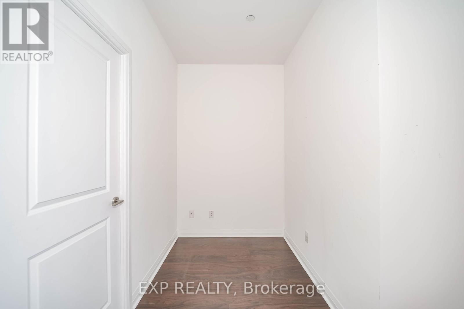 1011 - 55 ONEIDA CRESCENT Image 27