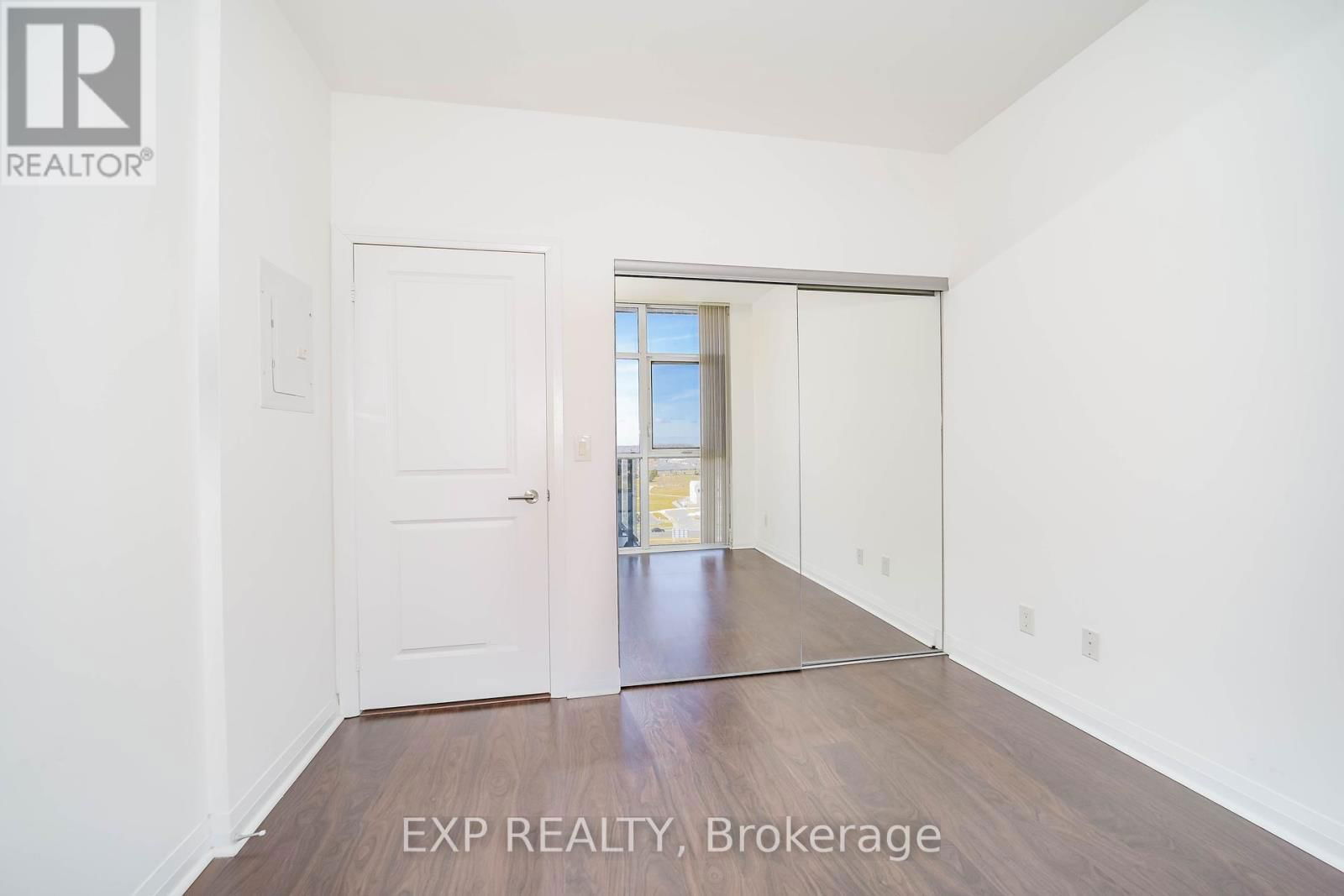 1011 - 55 ONEIDA CRESCENT Image 35
