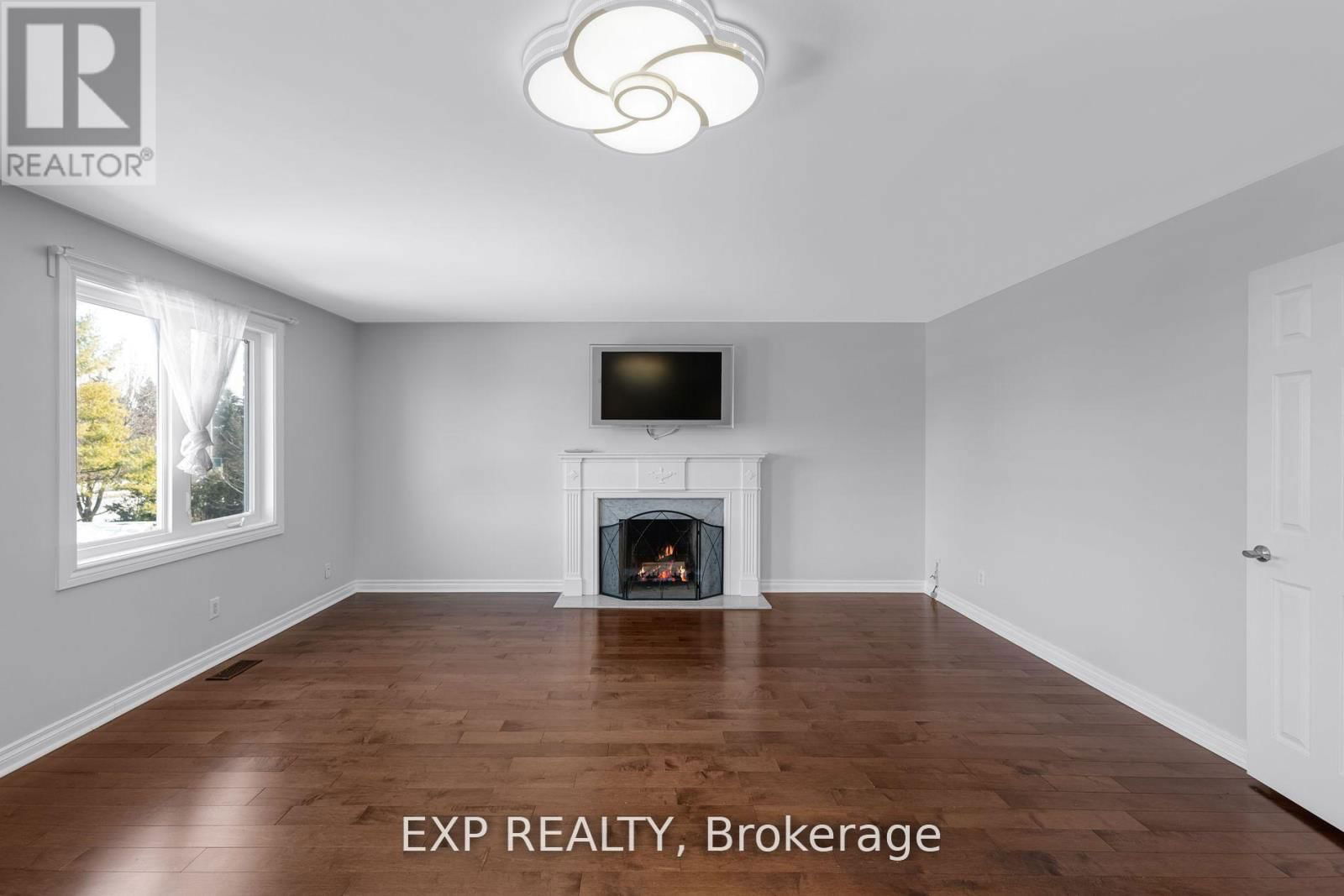 75 SOMERSET CRESCENT Image 18