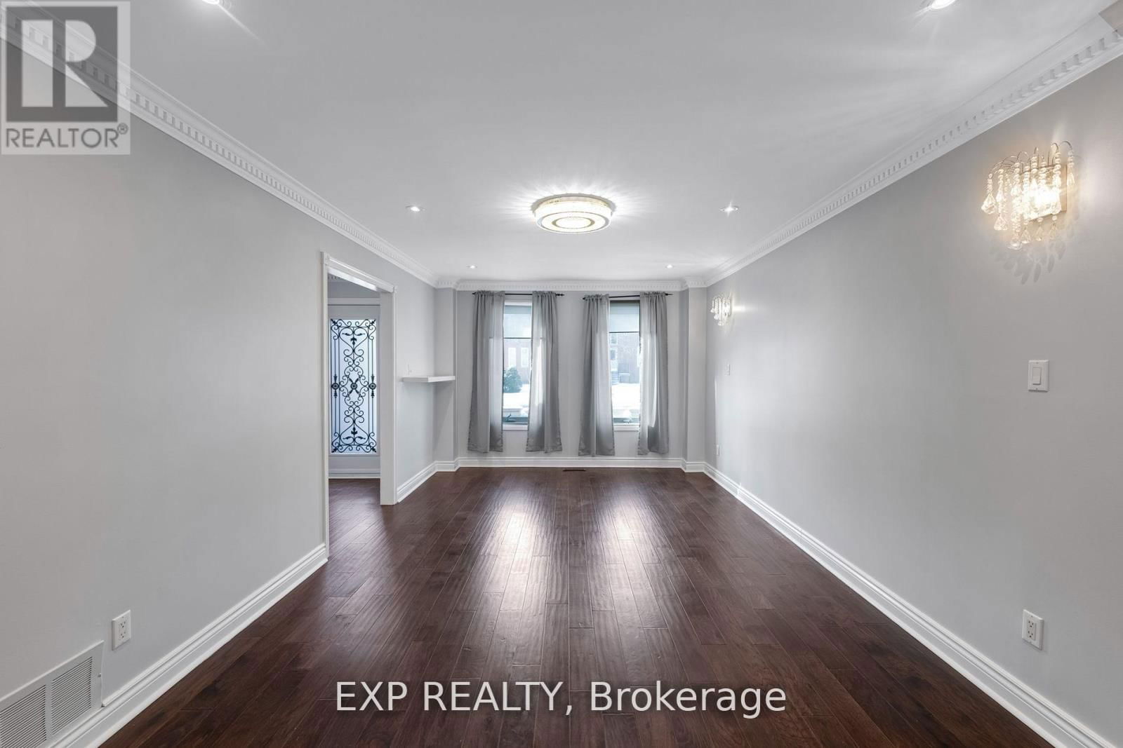 75 SOMERSET CRESCENT Image 26