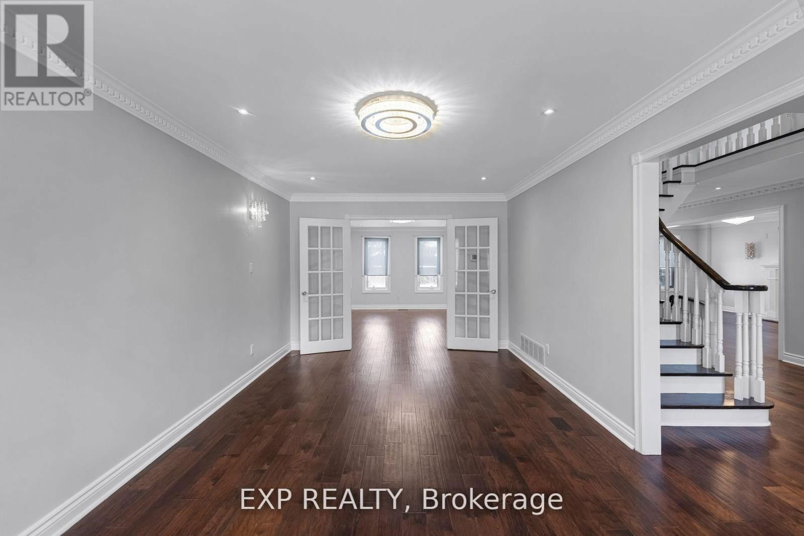 75 SOMERSET CRESCENT Image 27