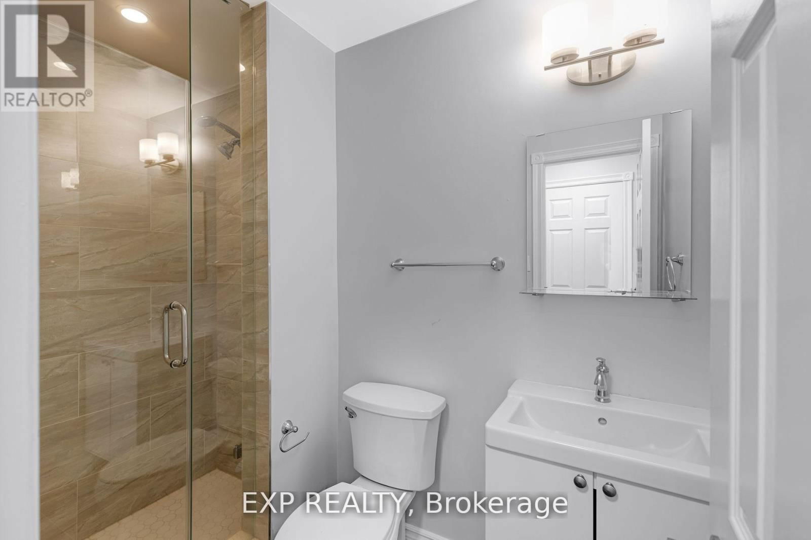 75 SOMERSET CRESCENT Image 29