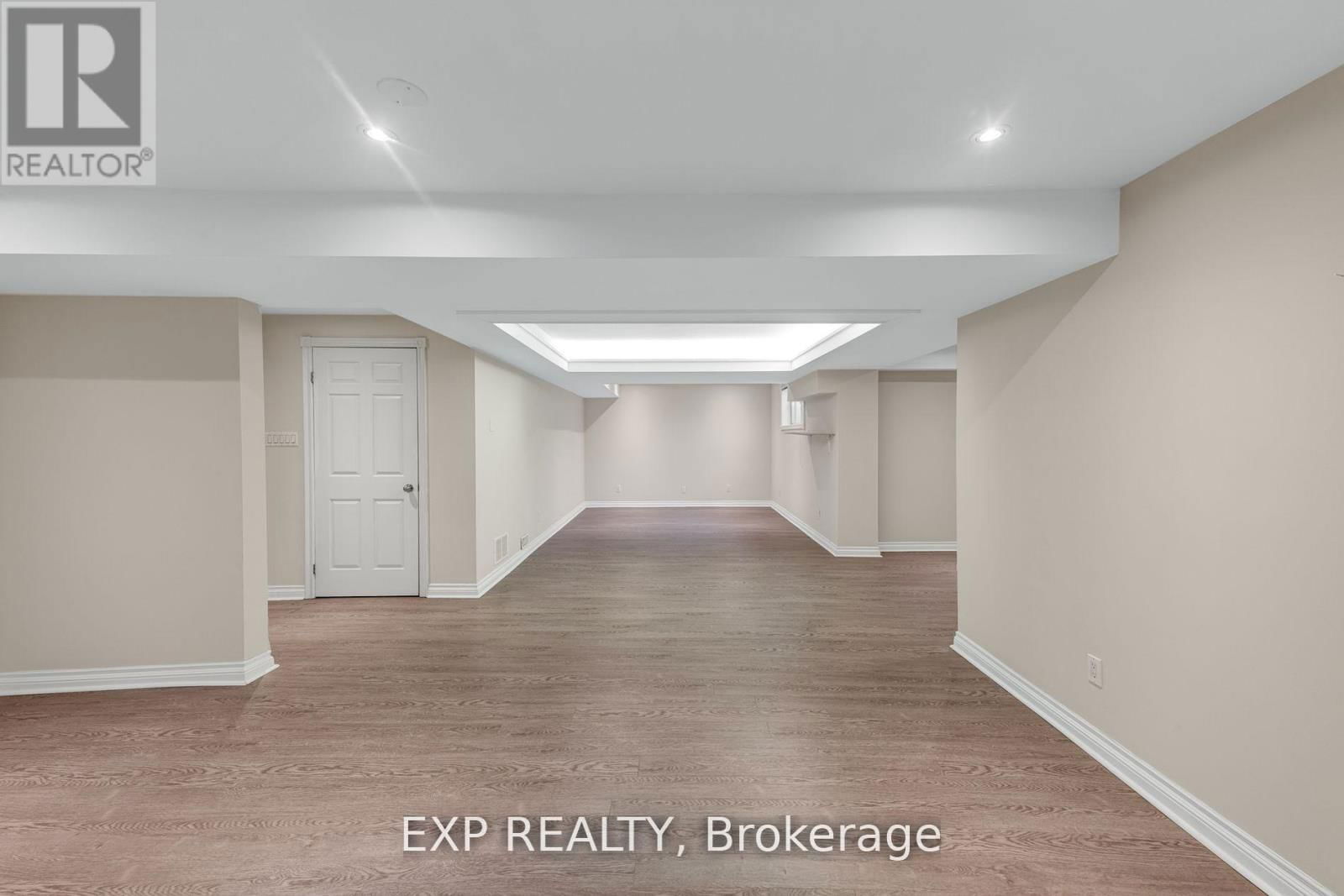 75 SOMERSET CRESCENT Image 42