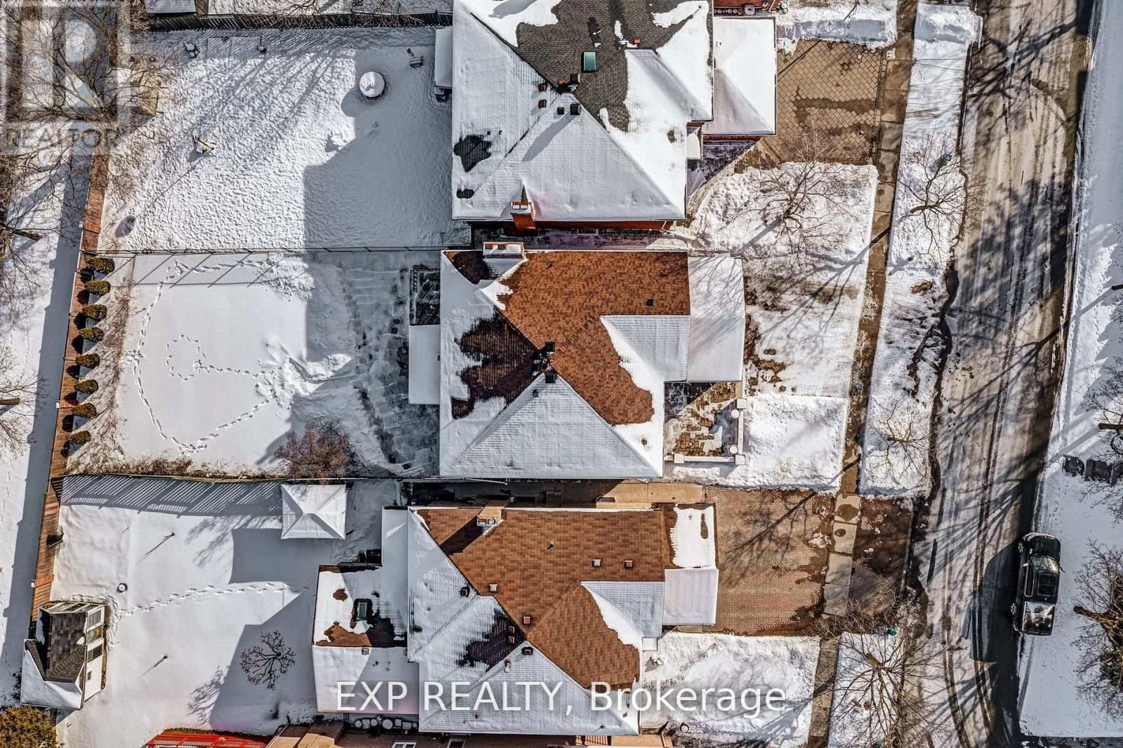 75 SOMERSET CRESCENT Image 45