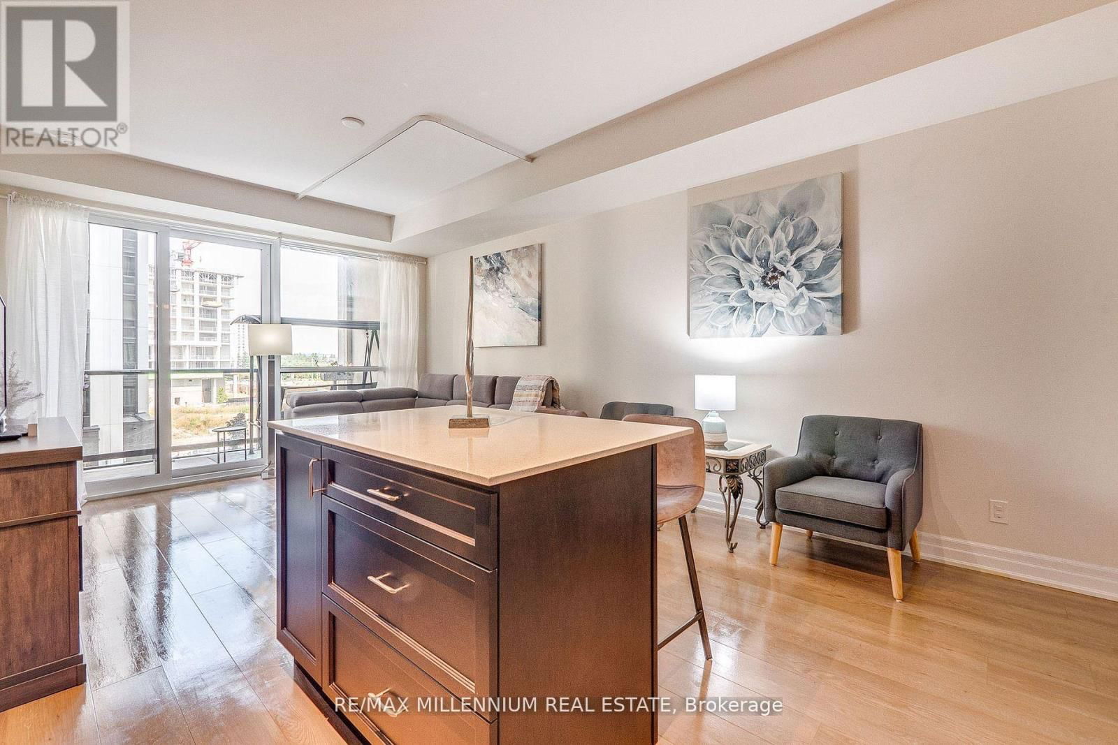 421 - 9075 JANE STREET Image 34