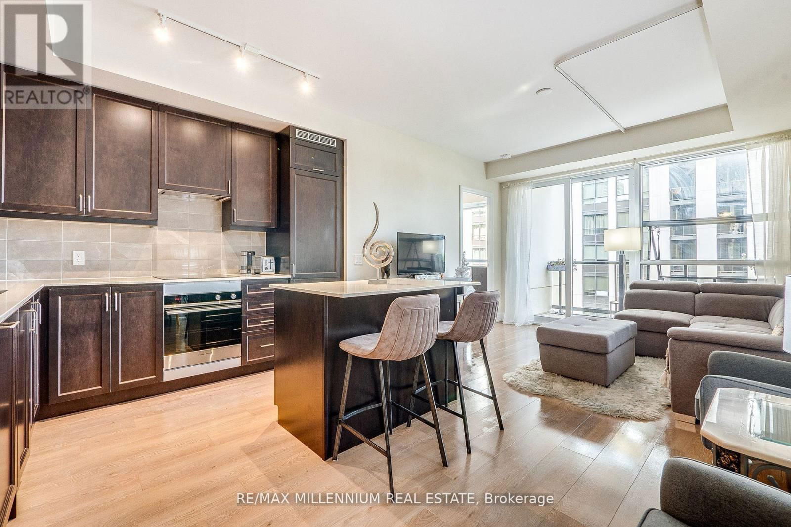 421 - 9075 JANE STREET Image 6