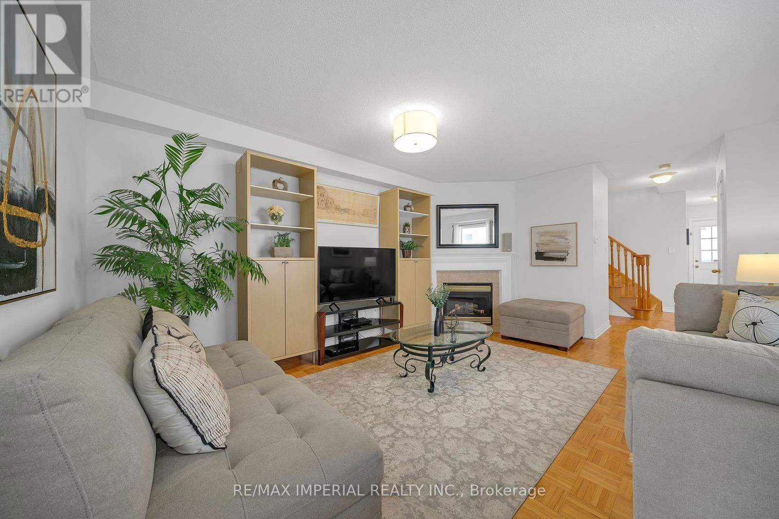 33 DEL FRANCESCO WAY Image 13