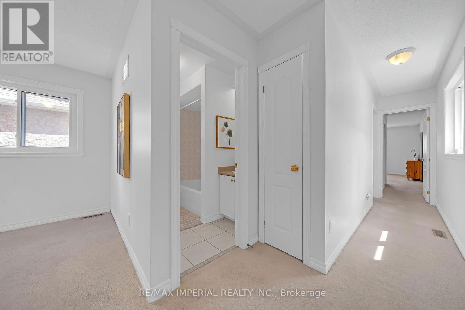 33 DEL FRANCESCO WAY Image 23