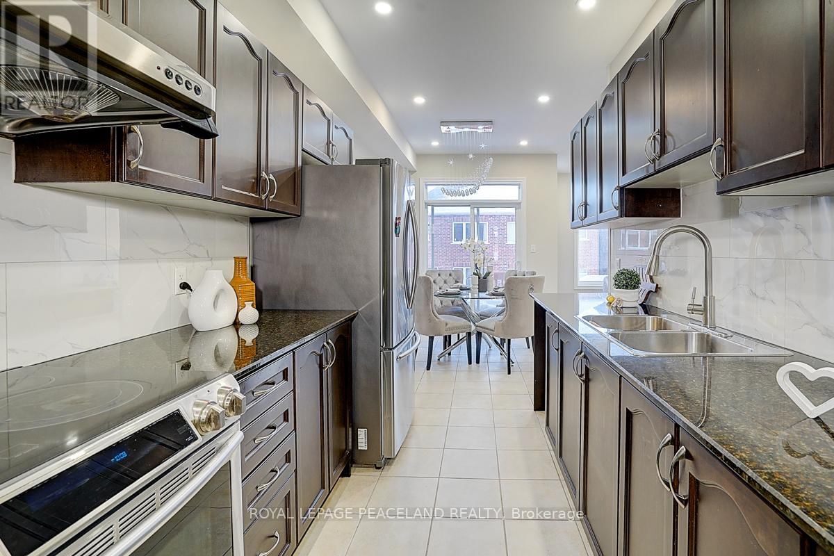 4 COLLIN COURT Image 19