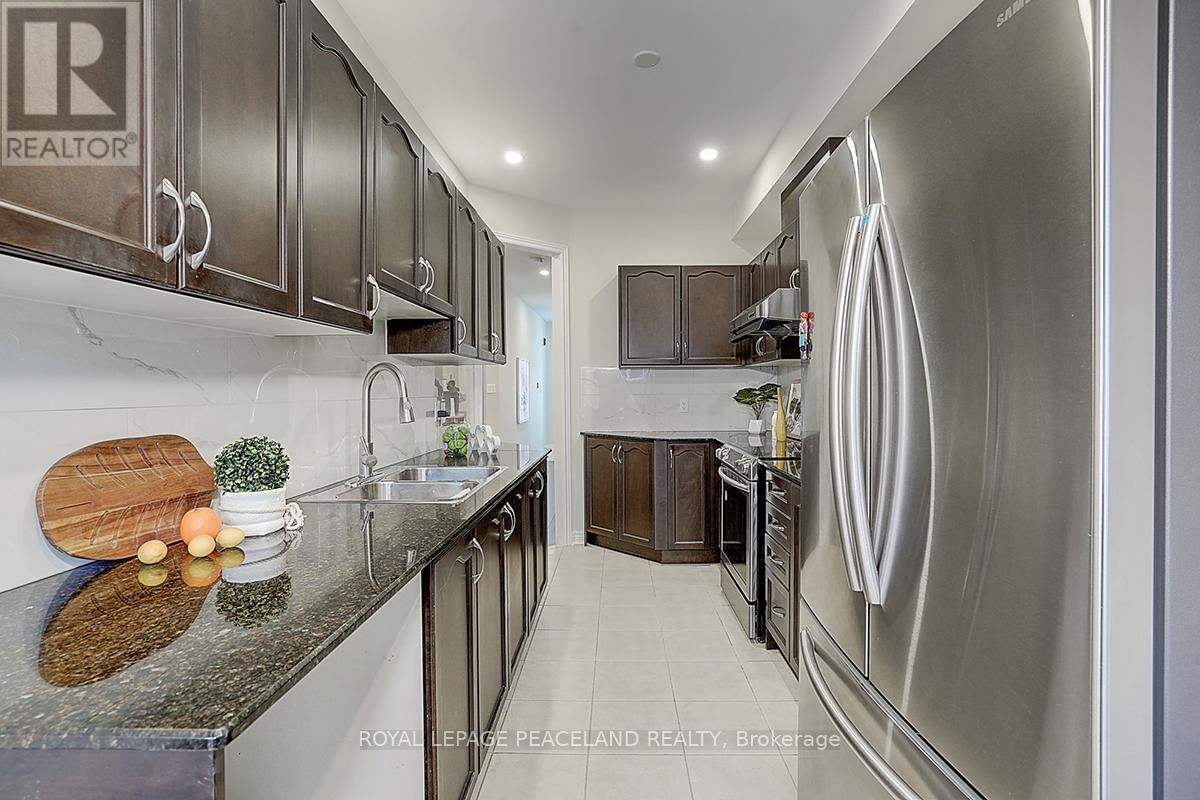 4 COLLIN COURT Image 23