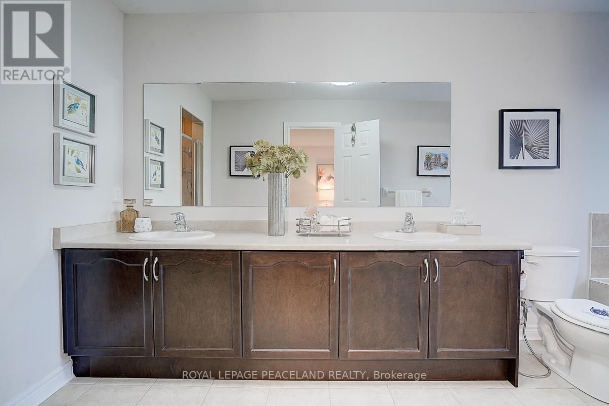 4 COLLIN COURT Image 31