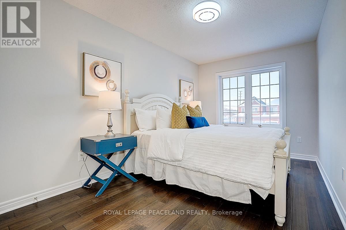 4 COLLIN COURT Image 35