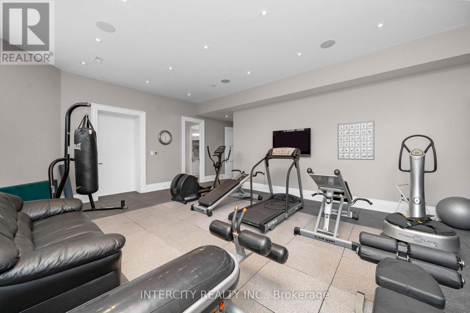 20 ORICO COURT Image 37