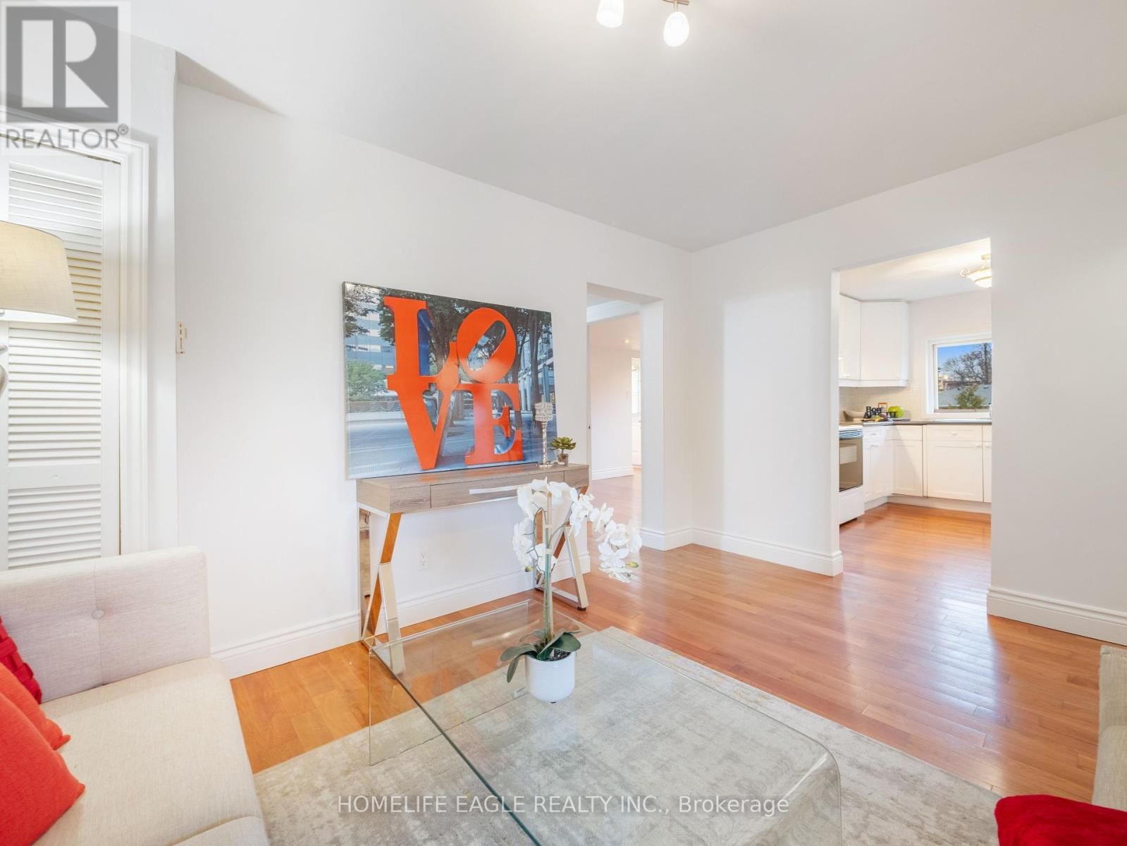 4 HUGHES STREET Image 7