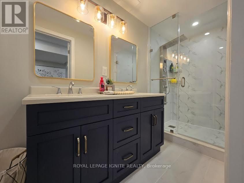 170 GOLD PARK GATE Image 19