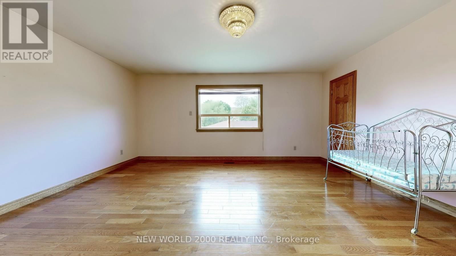 62 LANGSTAFF ROAD WEST Image 33