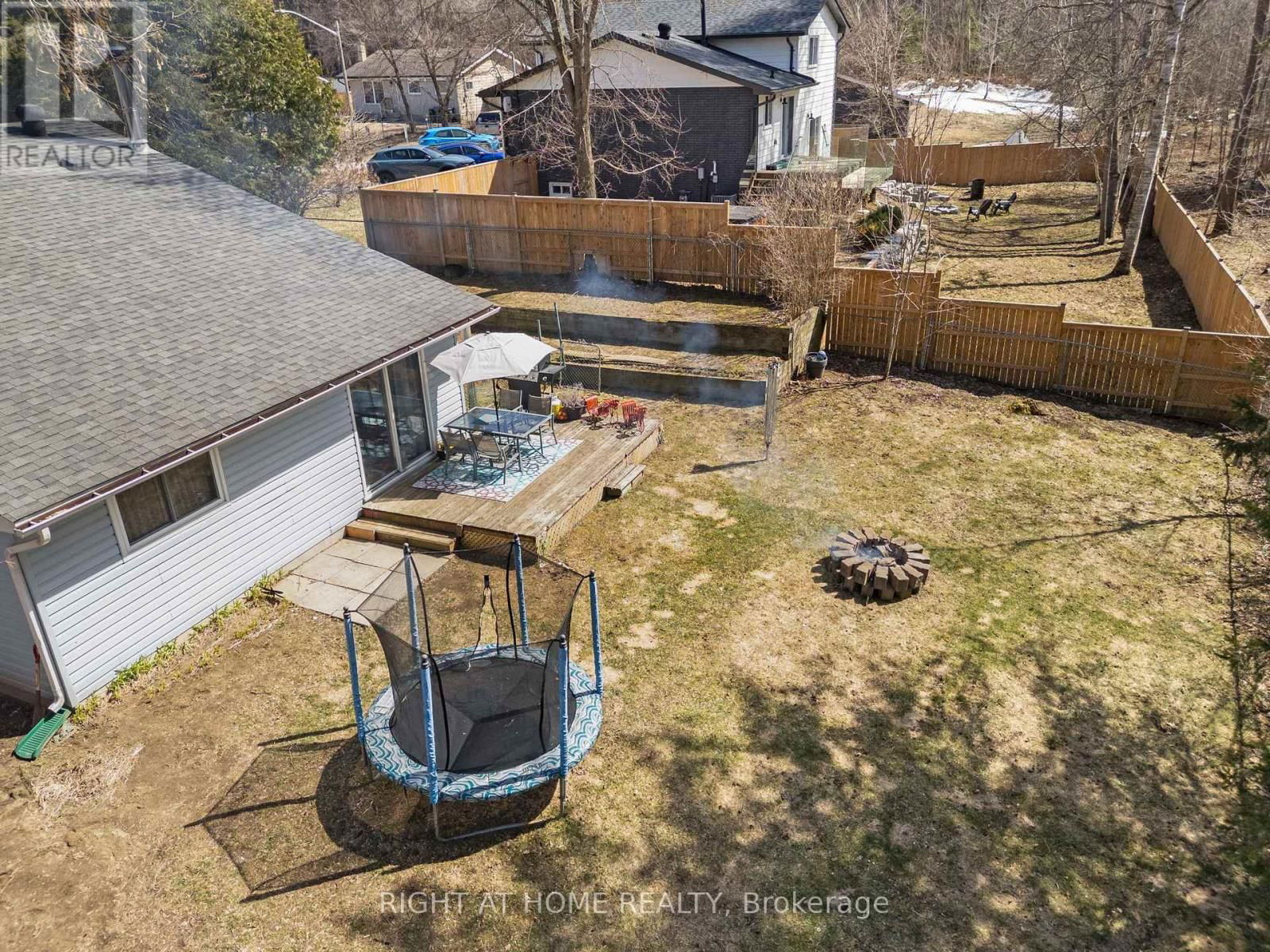 5 ASHBURTON CRESCENT Image 18