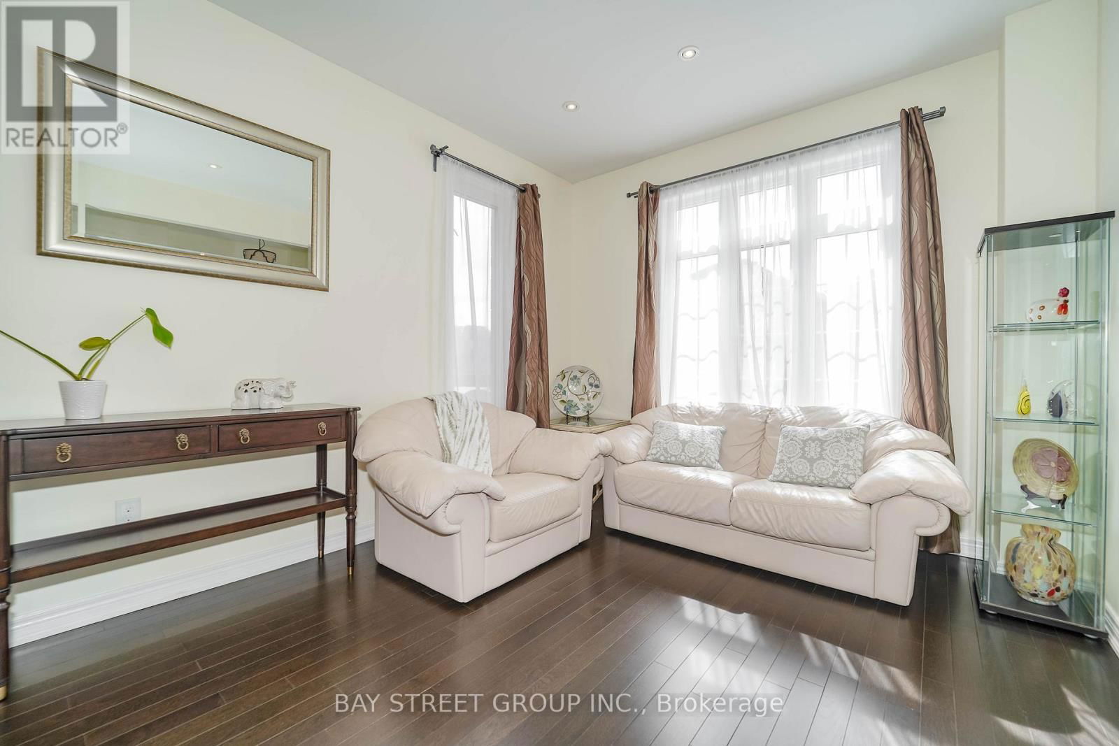 20 WINDYTON AVENUE Image 11