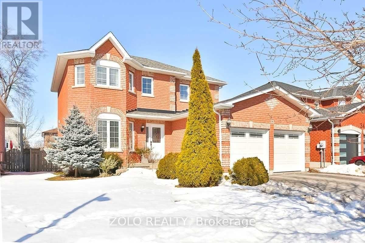 Upper - 32 AMBERVIEW DRIVE Image 1