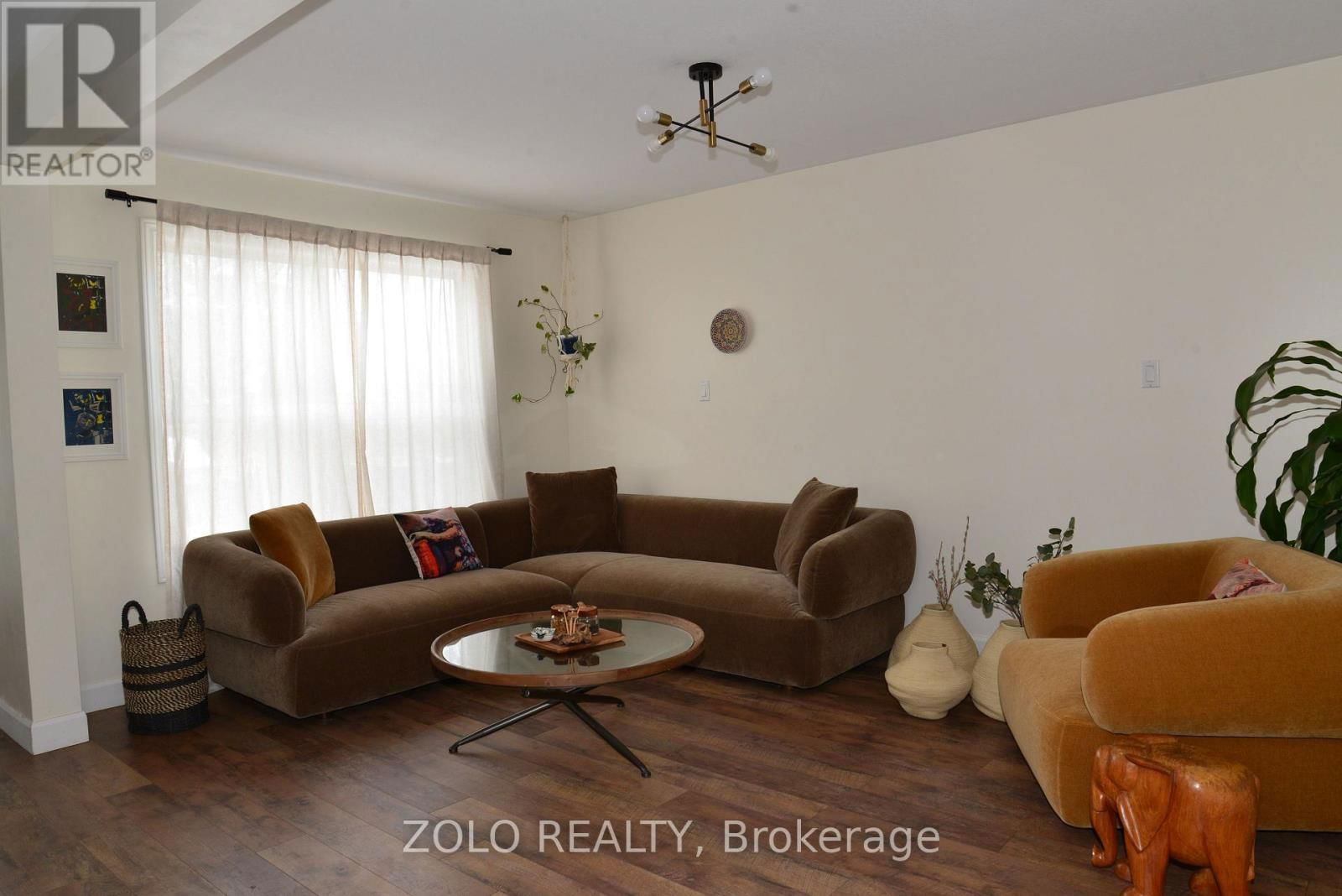 Upper - 32 AMBERVIEW DRIVE Image 11