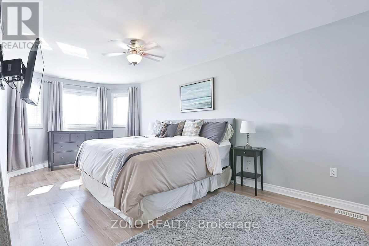 Upper - 32 AMBERVIEW DRIVE Image 12