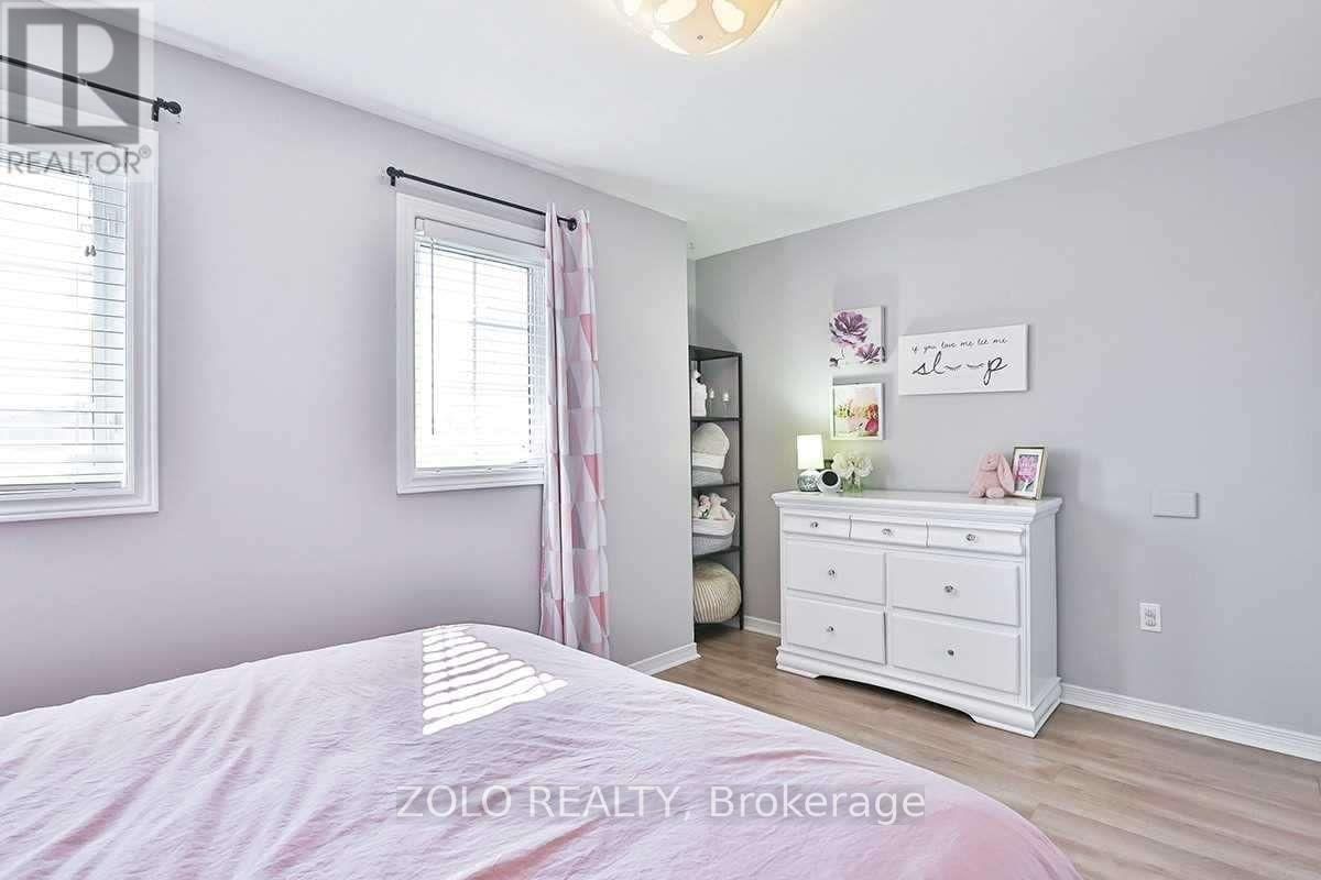 Upper - 32 AMBERVIEW DRIVE Image 17