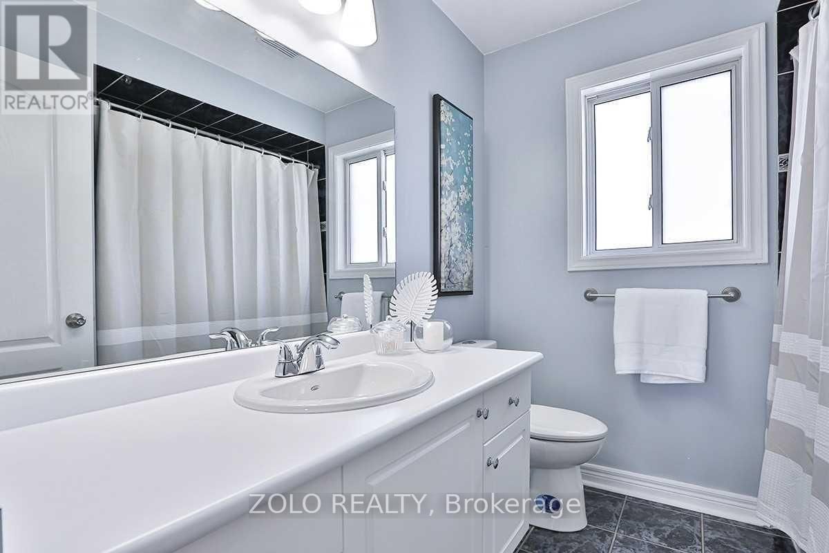 Upper - 32 AMBERVIEW DRIVE Image 18