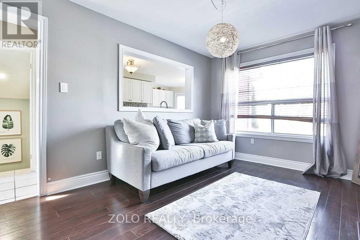 Upper - 32 AMBERVIEW DRIVE Image 2