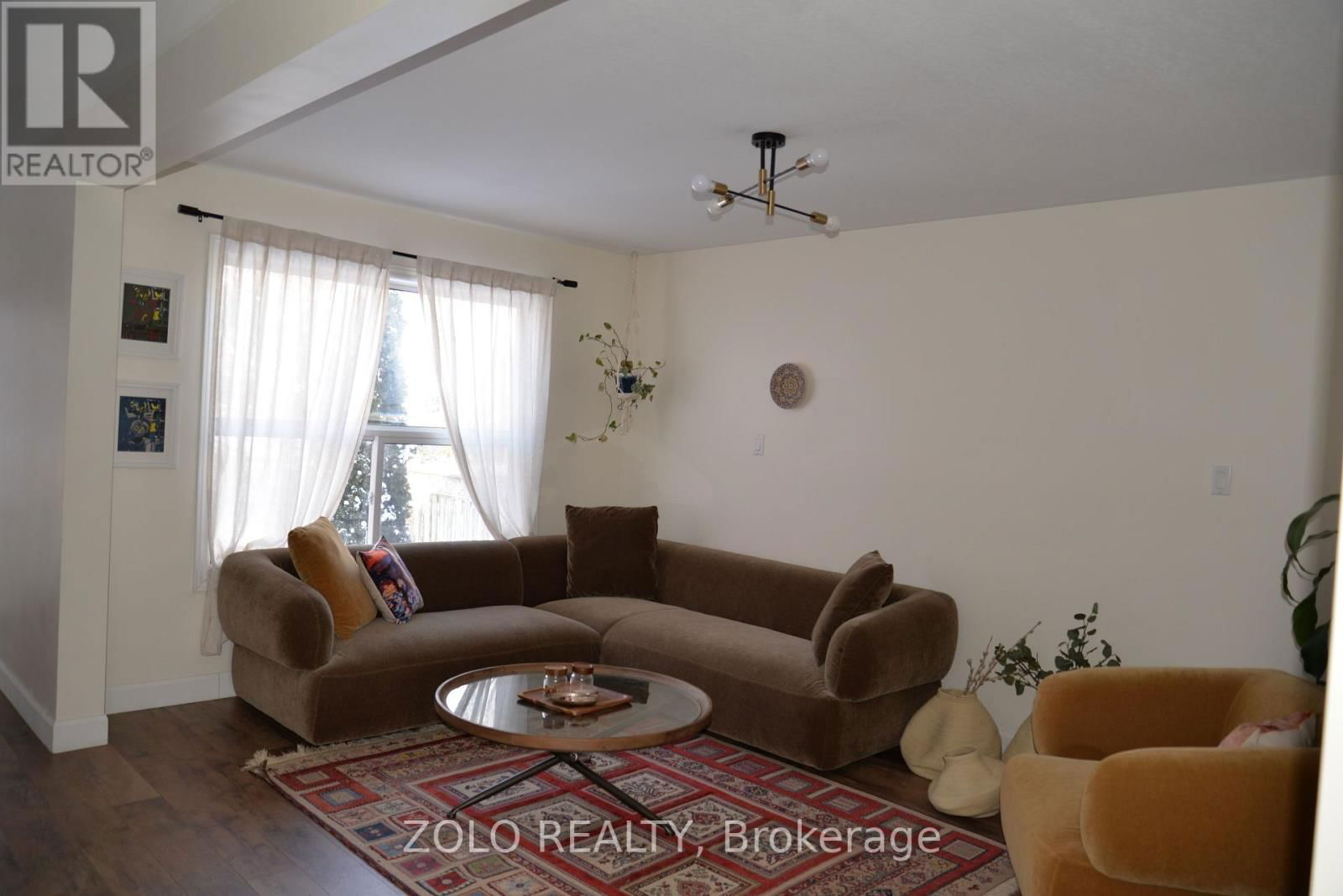 Upper - 32 AMBERVIEW DRIVE Image 4