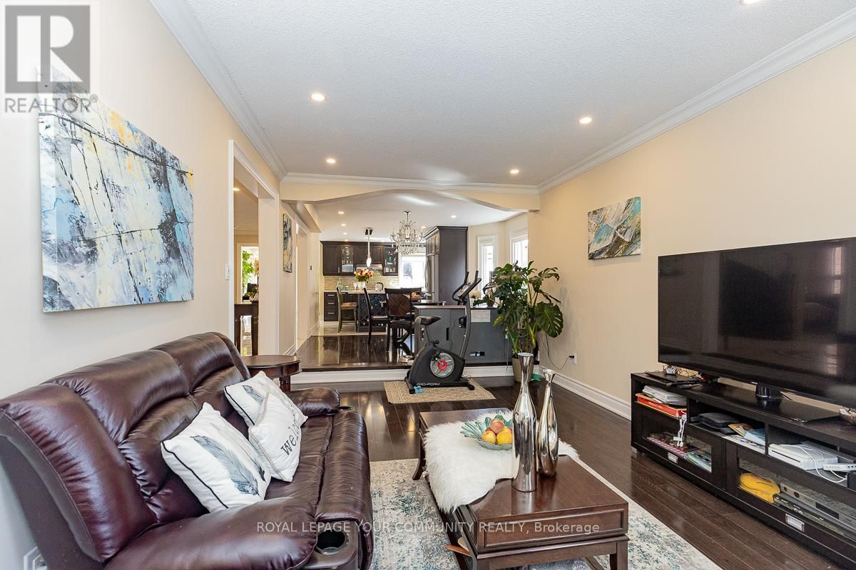 122 LYNDHURST DRIVE Image 10