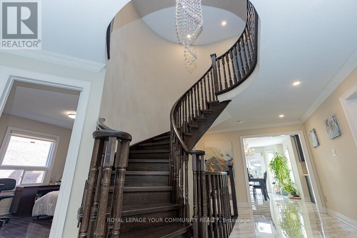 122 LYNDHURST DRIVE Image 25