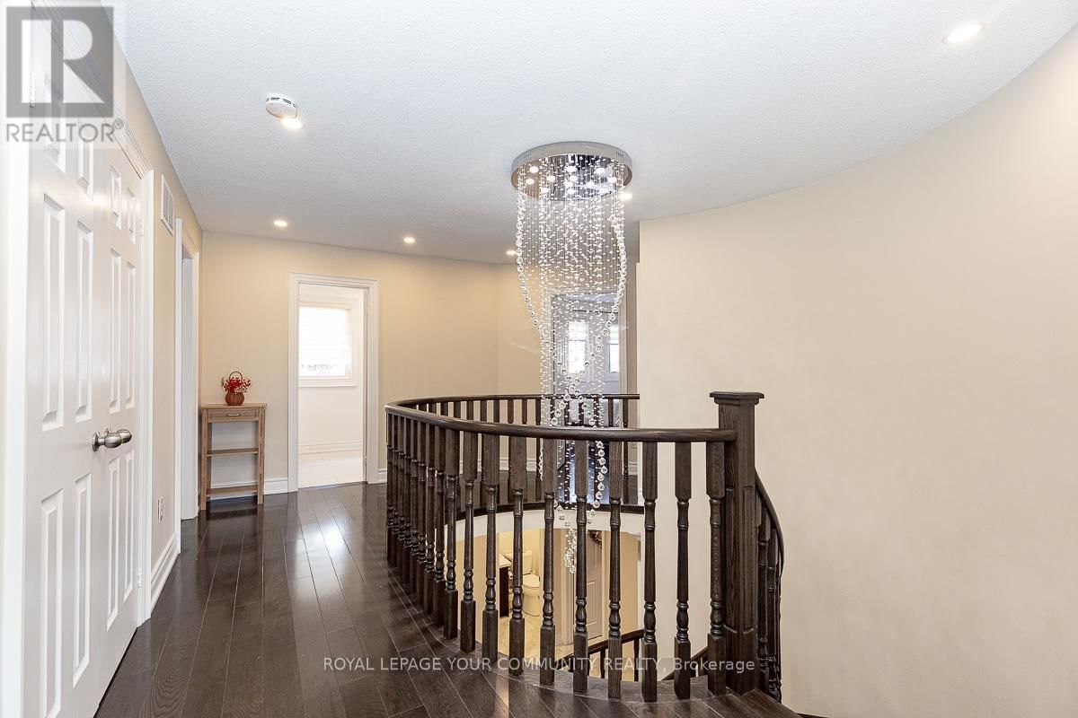 122 LYNDHURST DRIVE Image 32