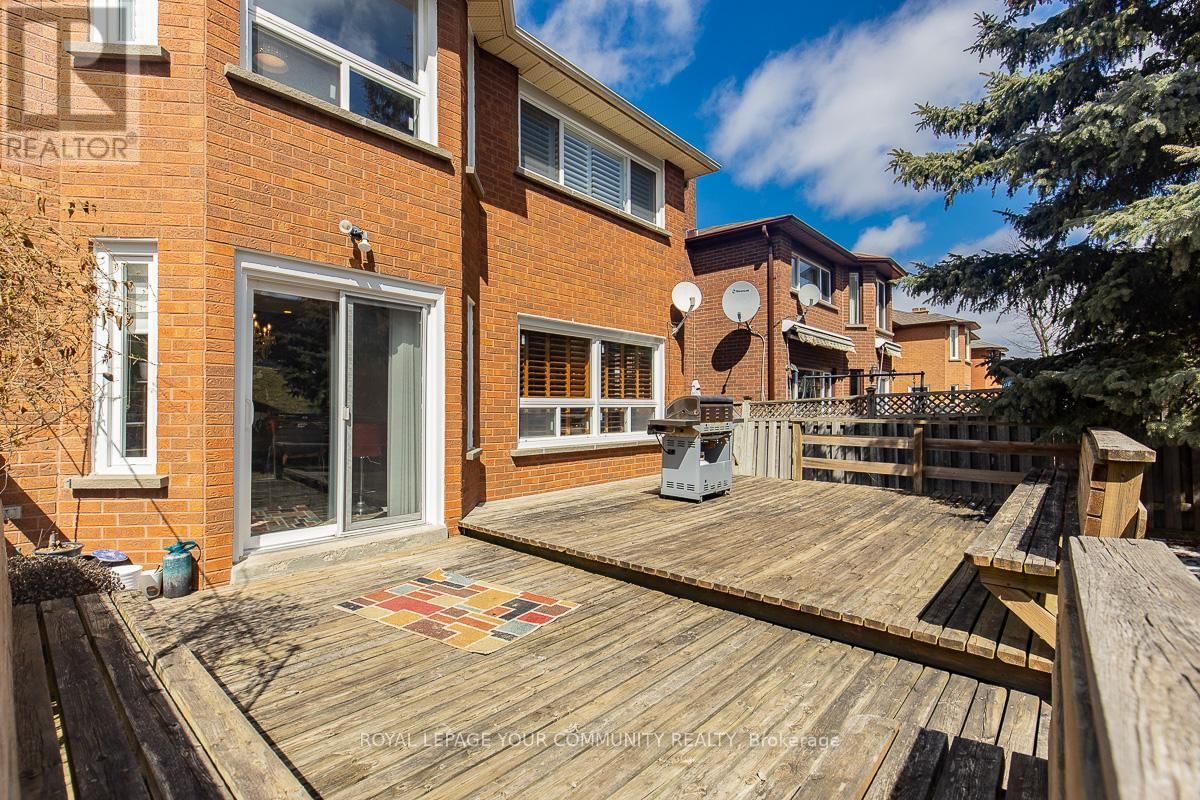 122 LYNDHURST DRIVE Image 44