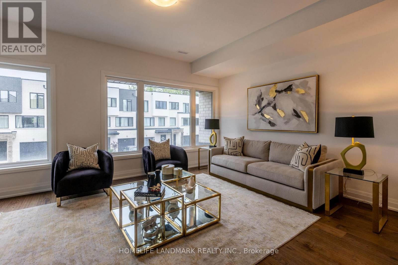 20 PERSICA STREET Image 6