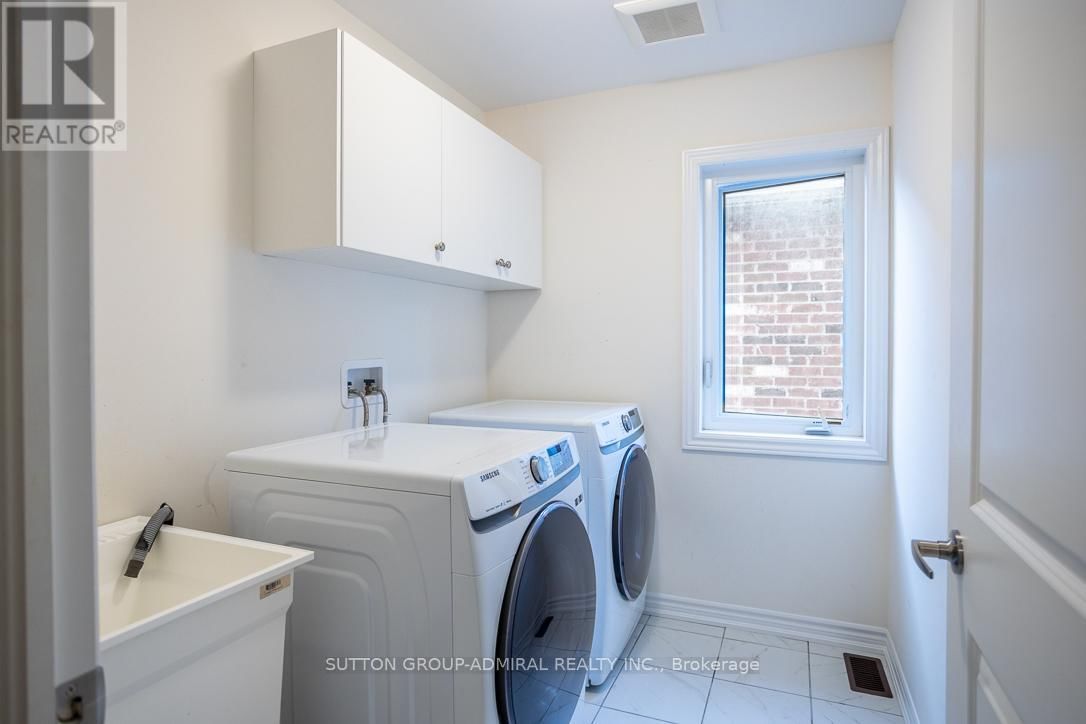 2207 LOZENBY STREET Image 12