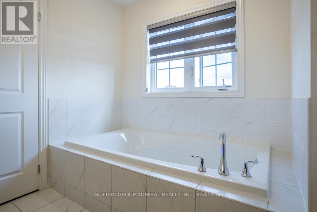 2207 LOZENBY STREET Image 16