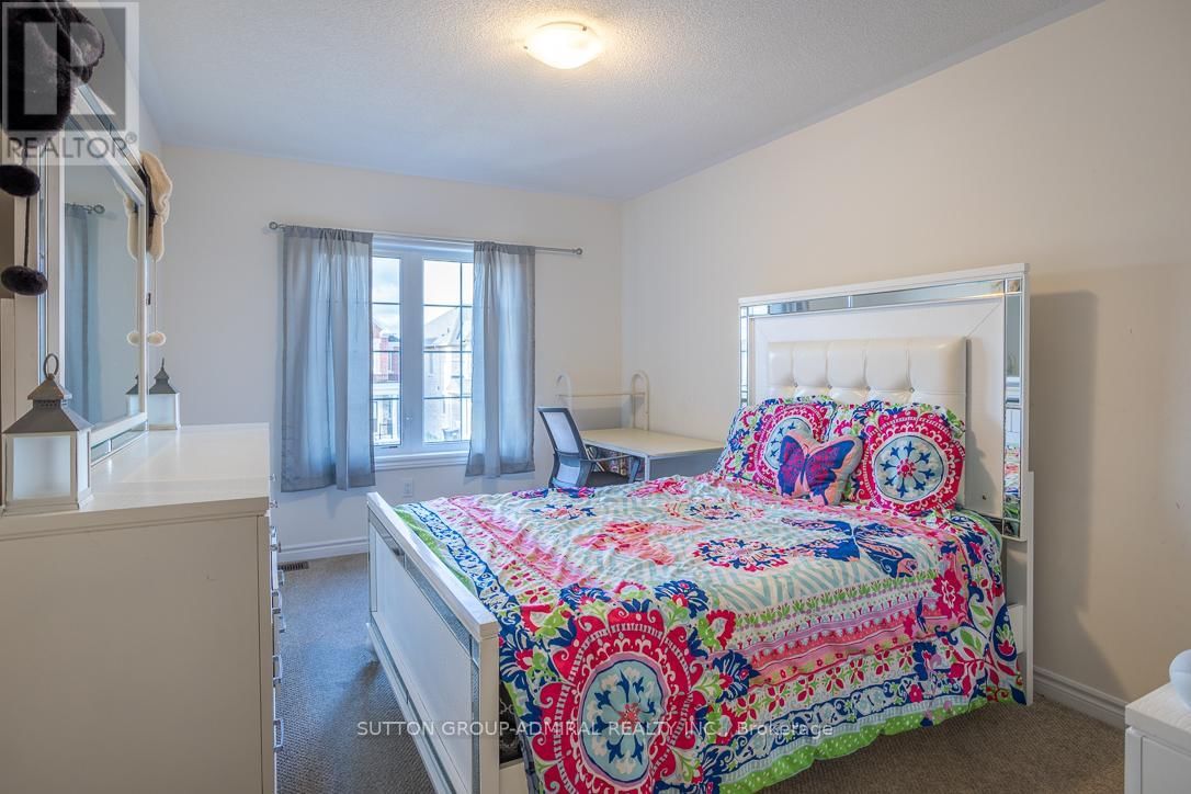 2207 LOZENBY STREET Image 19
